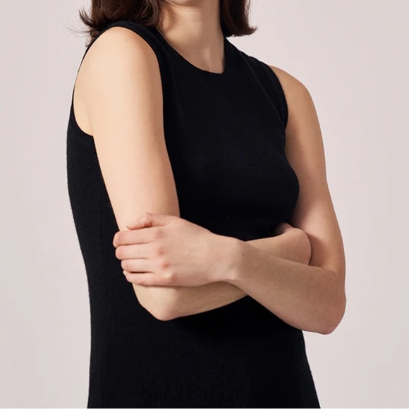 TSE Cashmere Classic Tank - Picture 2 of 10